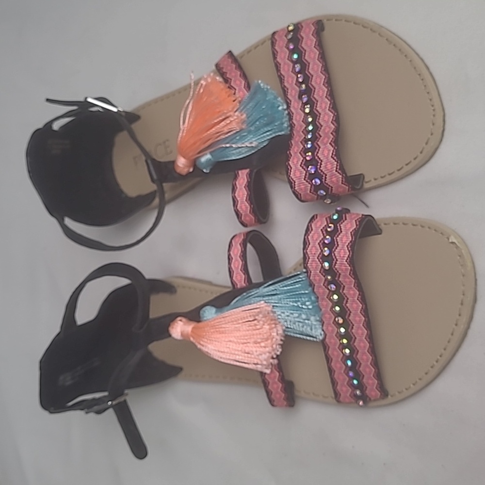 THE CHILDREN'S’s PLACE MULTICOLOR STONES SANDALS SIZE 2